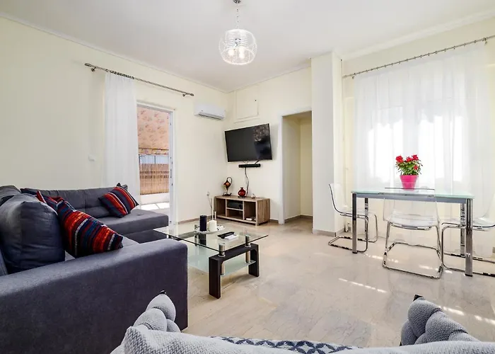Koukaki Apartment